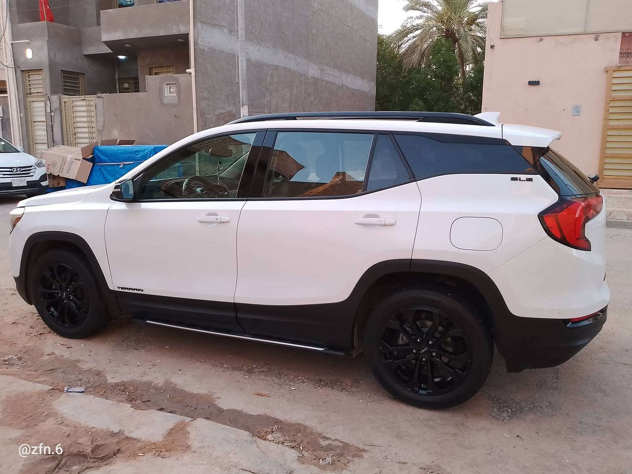 السلام عليكم
GMC TERRAIN 2020 SLE black edition 

وارد كندي فووول مواصفات شنو ببالك مواصفات بالتيران موجود بيها ماعدا جنطة عادي مو كهرباء

فوول تحكم ستيرن 

رادار امامي - جانبي

اشاير بالمري

اوتو ستوب

دوسات تحت الابواب بلادي ماركة GMC

تحديد مسار

حساسات خلفية

بانوراما

اوتو بريك 

ويل 19

مناخين منفصلات

كشن السائق كهرباء + هزاز

تدفئة كشنات 

فور ويل AWD

ماشية 64 الف كيلو حقيقي

الحادث: نص البنيد مصبوغ + الجاملغ الايسر بيه بارد على كد اصبع بدون دواخل بدون ايرباك يعني السيارة بدون تبديل ولا قطعة كلها بلادية، اترك صورها والسونار داخل المنشور

السعر: 190$ وبيها مجال تجي وتشوفها واني خادم

رقم اربيل بأسمي وكالة او تحويل 

مكان السيارة كربلاء 
استفسار اكثر- *********** واتساب - عادي
