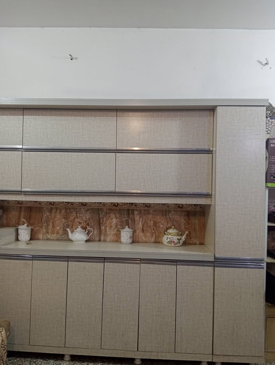 كاونتر خشب mdf   السنك متر ونص والكاوتر مترتين السعر عالخاص


**إذا كنت صاحب هذا الإعلان وتريد حذفه لأي سبب، رجاءا أرسل رسالة إلى الدعم الفني**