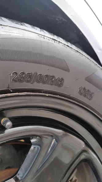 السلام عليكم تخم ويل 18بوليسي اصلي مع طوس اصليه مع تخم أسدد اصلي
مع تخم تاير هيلو جديدانتاج 25
المكان ديوانيه  //بيع فقط
***********واتساب
***********
