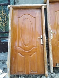 باب واحد • بابل • وردية خارج