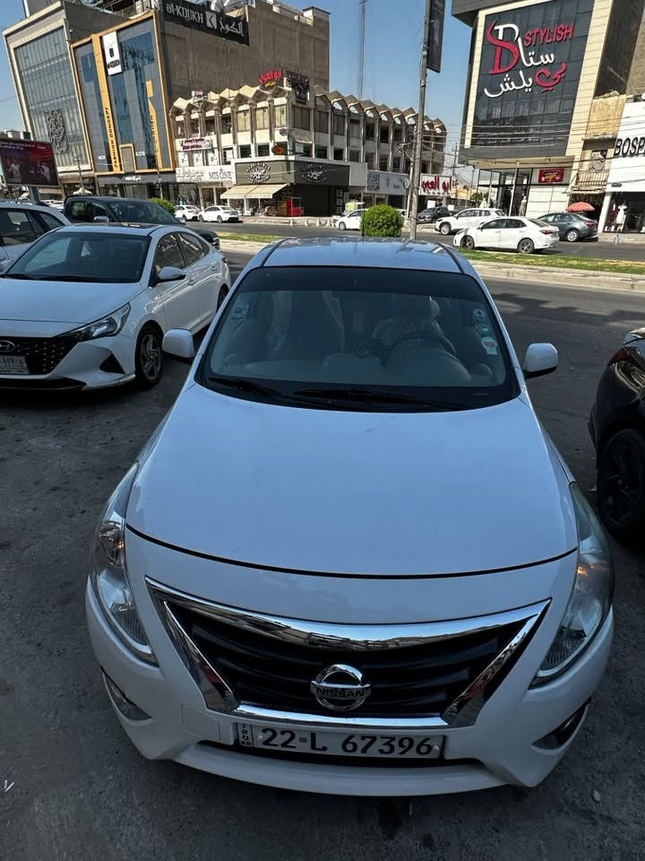 السلام عليكم 
نيسان سني 2022 هندي بليته زركه للبيع فقط
ماشيه 102 الف كم رقم وهزه وسنويه كله جديد
بيها صبغ باب الصدر اثر شخط 
بدون دواخل السياره جاهزه من كلشي
نوزلات بلكات صدر وبطاريه كلهن جديد حتى القايش جديد ومسويلها ادامه كامله والسياره اي دوانص ما بيها شرط بانزين عادي
رايدها ب110 وبيها مجال مكانها بغداد حي الجامعه 
***********
