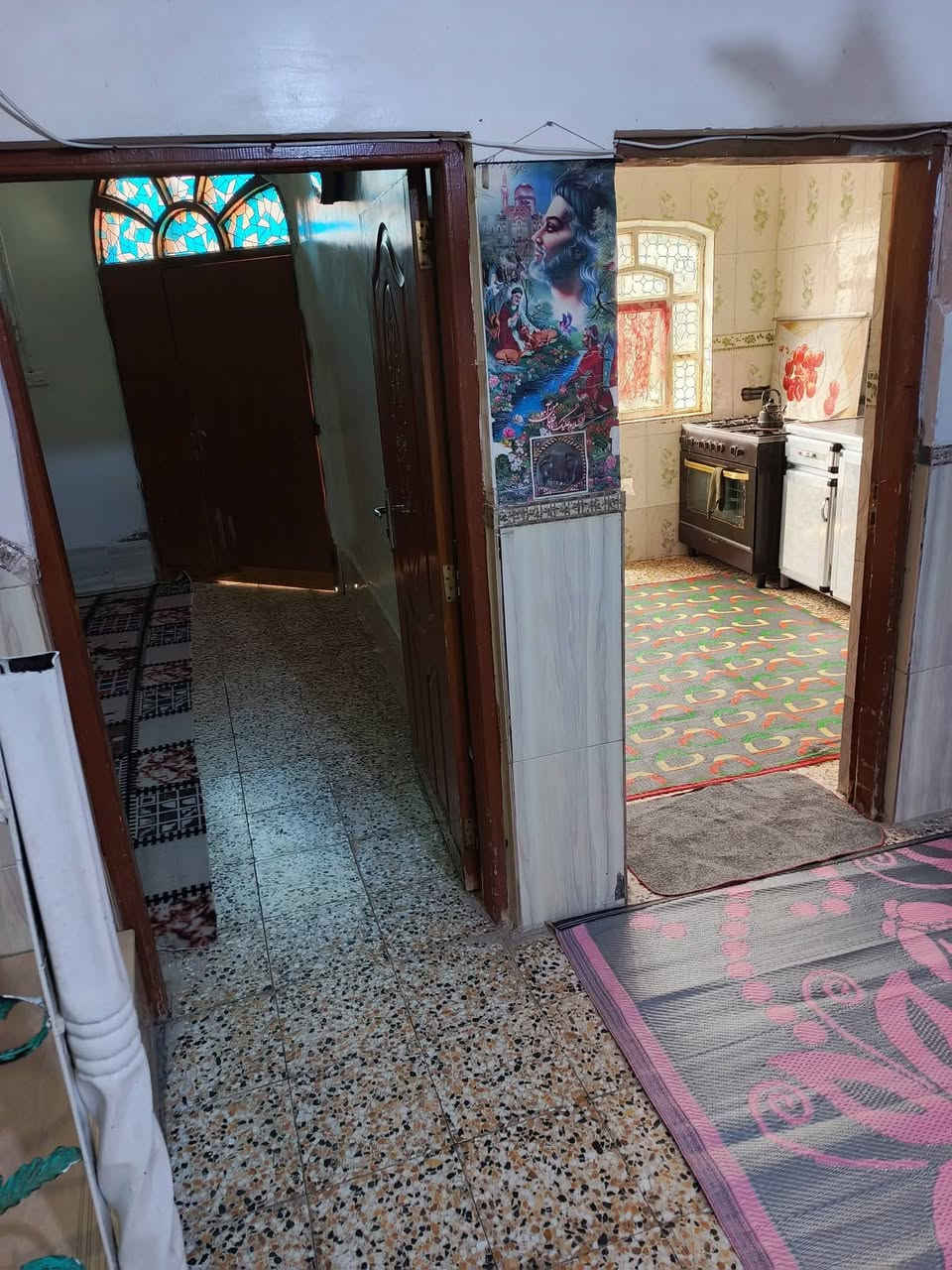 السلام عليكم دار للبيع في منطقة عنانه السعر 75 قابل للتفاوض سند 25 مساحه 200 م 4 غرف نوم مطبخ استقبال هول للأاستفسار أكثر الاتصال على الرقم ***********
