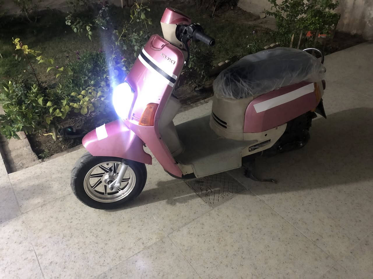 سلام عليكم ماكس بوليس للبيع  مكينا مال حاويه جديدا مشدوده بس فشكها بيه نواقص خفيفه سعر 400 دراجه خير من الله ويل كب دبل خلفي رياضي بيها  يداد رياضيات  هاذا رقمي ***********ما متواجد عل فيس
