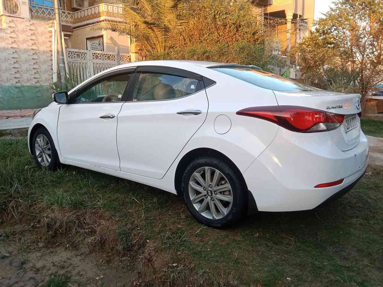 النترا ٢٠١٥ GLS خليجية
سيارة مكفولة بيه طعجة بالجاملغ الخلفي بالذيال كد شبر ودحجة بسيطة بالدور مال الباب الخلفي مكفولة من الصبغ 

رقم نجف دولي بأسمي مكاني نجف حي النداء رقم موبايل ***********

مكينة ١٨٠٠ 

فول عده البصمة 

كشن كهربائي

كشنات جلد سياحي 

اربع تجاوي 

تبريد بيانو 

لد امامي خلفي 

مري جانبية شفط

فتحة

٥ ويل كب

٣ انضمة قيادة 

مثبت سرعة 

فول تحكم ستيرن 

يدات نيكل 

السعر ١٣٠
