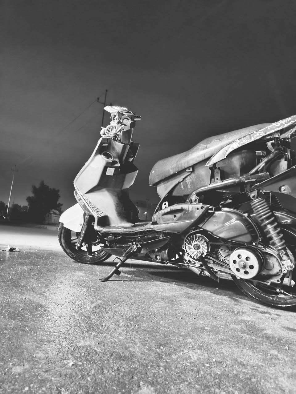 سلام عليكم
سكنس فحل حربيه 
مكينه مكفوله كفاله عامه 
دراجه كابريتر👍🏼
شلعه ومعدل تشك الكاع 
مكفوله من كلشي👍🏼
سعر 425وبيه مجال حك جيه 
رقمي ***********وبي واتساب
