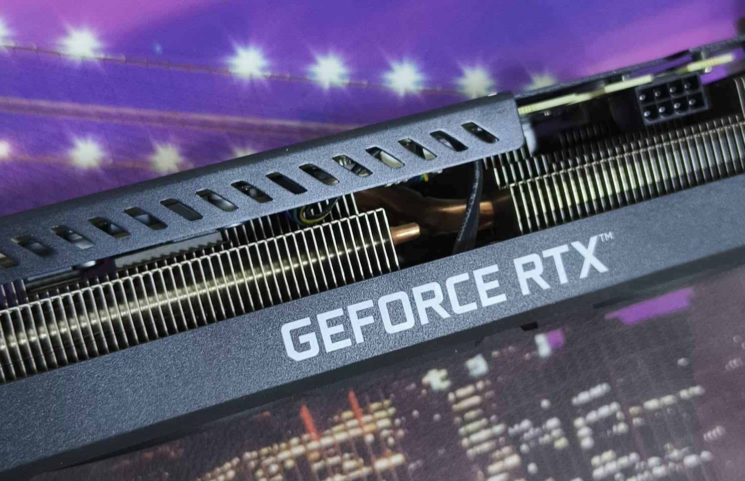 السلام عليكم
كارت 3070 RTX  GALAX  نظيف جدا وعلى الفحص 
رايده ب٤٥٠ وبيه مجال قليل 
مكاني مدينة الصدر 
*********** متواجد واتساب
