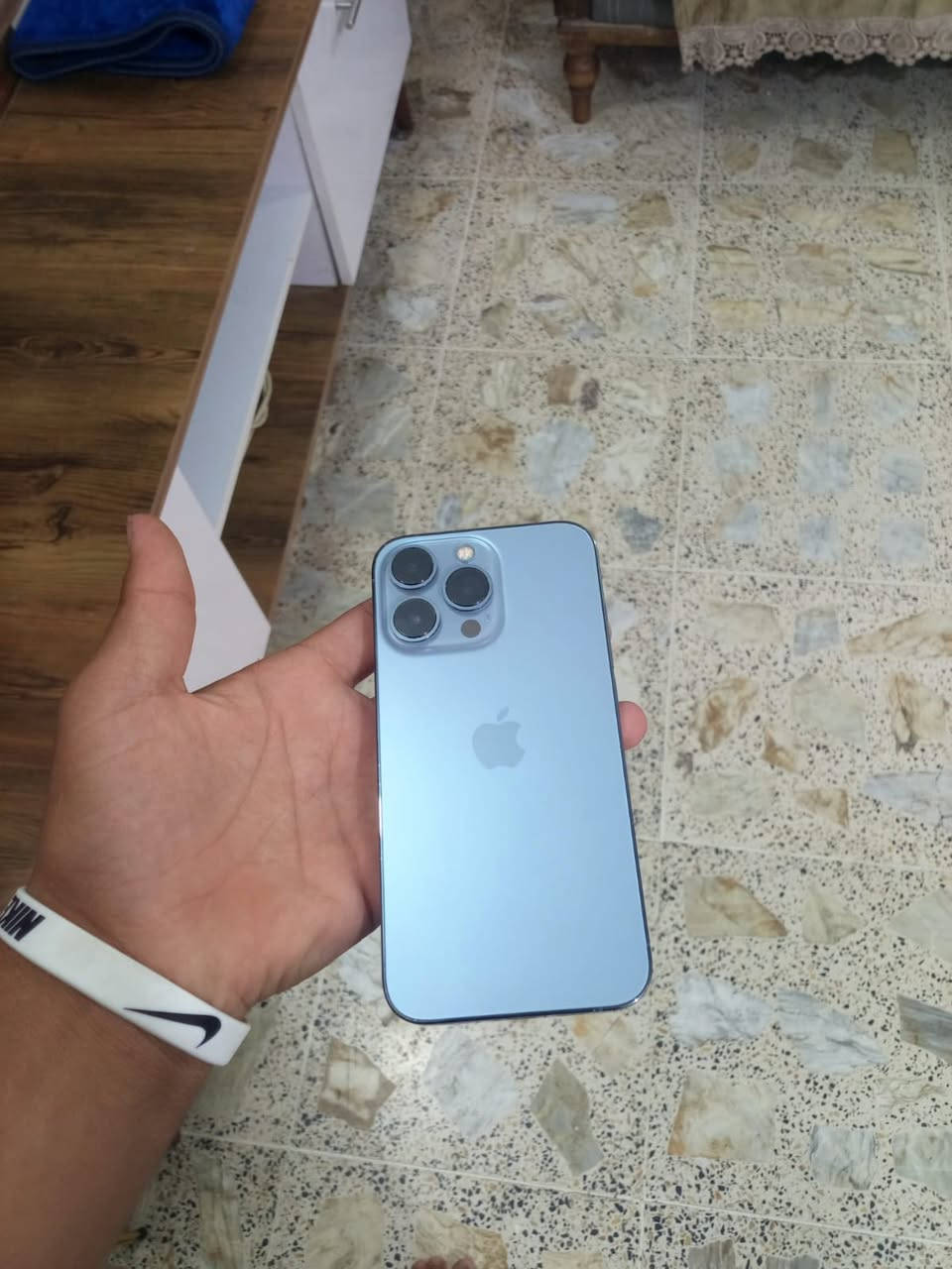 السلام عليكم
أيفون ١٣برو
الذاكره ٢٥٦
البطاريه مبدله صليه
والشاشه هم مبدله وصليه
الجهاز نضيف وكاله  
وسعر٥٠٠ وبي مجال 
الستفسار على هاذ الر 
***********
