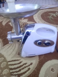 مفرمة لحمة • مستعملة مرة وحدة • بغداد