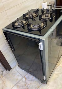 طباخ منضدي مع كاونتر للبيع نظيف جدا ١٣٠ عنوان حي تونس 07726618307 بغدا...
