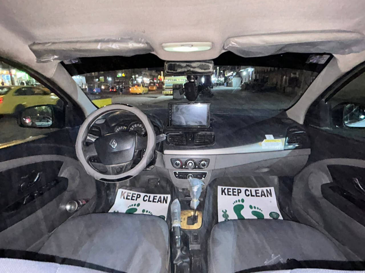 رينو. ميكان موديل ١٣. كير اوتوماتيك  شكل رياضي  هاج باك رقم انكليزي هزة جديدة  م🆕 مري كهرباء اربع 4️⃣ جام كهربائي  شاشة وكامره. تدفئة وتبريد شغال فقط معوز غاز مكفول فقط غاز  اني طيرتة بيدي الغاز ولله سيارة صبغ حزام اثر الجراد. رصاصي يجرد. كير مكينة كفاله فقط جكجكة بالمكينة مال بطل مرات تطلع ومرات ماكو. السياره خير من لله. سعرها(٤٠) وبيها مجال حق جية  مكاني بغداد مدينة الصدر (***********)
@إشارة
