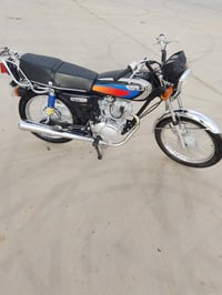 CG125 • وراق • مكان المجر