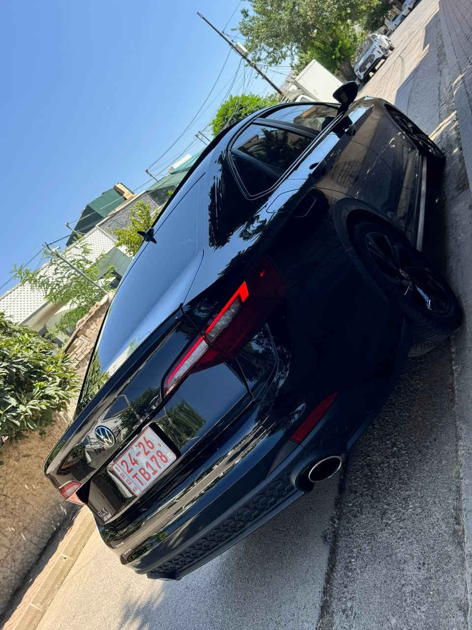 Jetta GLi Autobhan 2024
پێش و پشت بیلادی 
ژمارە کاتی 
***********.WhatsApp
