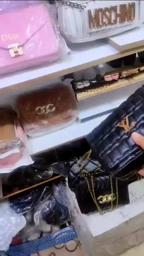 جنط نســـائي 3بــــ 6.000 الاف


**إذا كنت صاحب هذا الإعلان وتريد حذفه لأي سبب، رجاءا أرسل رسالة إلى الدعم الفني**