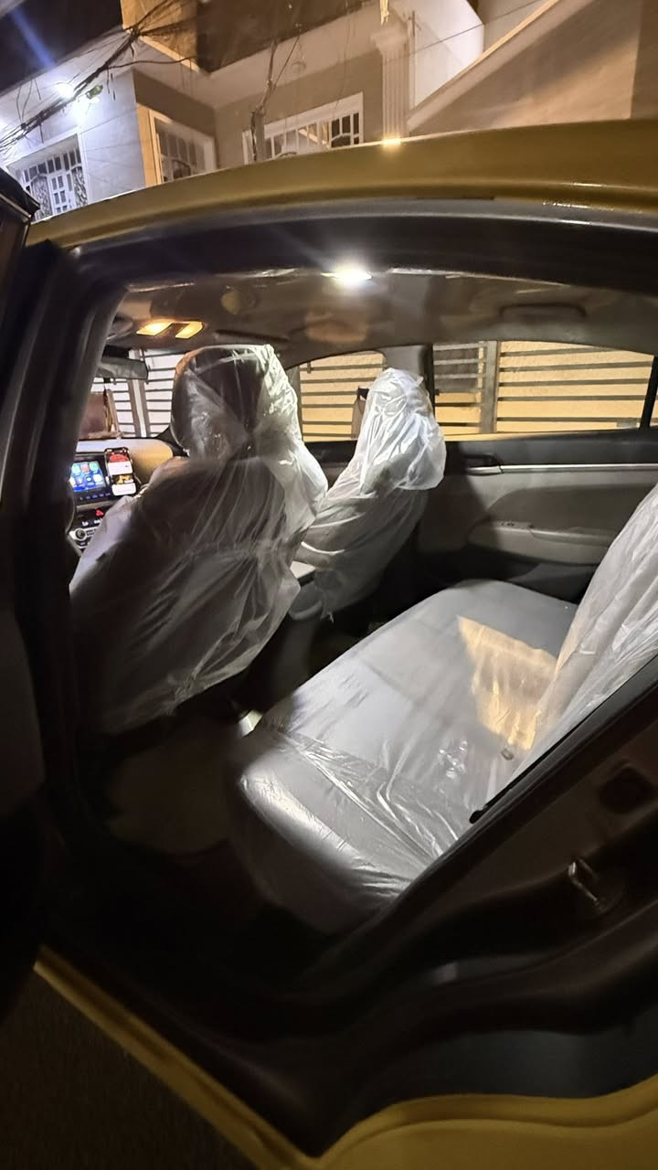 .....السلام عليكم
للبيع النترا وارد أمريكي . موديل ٢٠٢٠. رقم بغداد ألماني  . مكينه ٢٠٠٠ دوش . كير اي تي .
حادثها حلو فقط جاملغ خلفي معمر وجاملغ امامي مبدل لا لغدولا شاصي . . مواصفات نص فول . السعر ١١٢٠$ وبيه مجال 
العنوان بغداد  
***********
