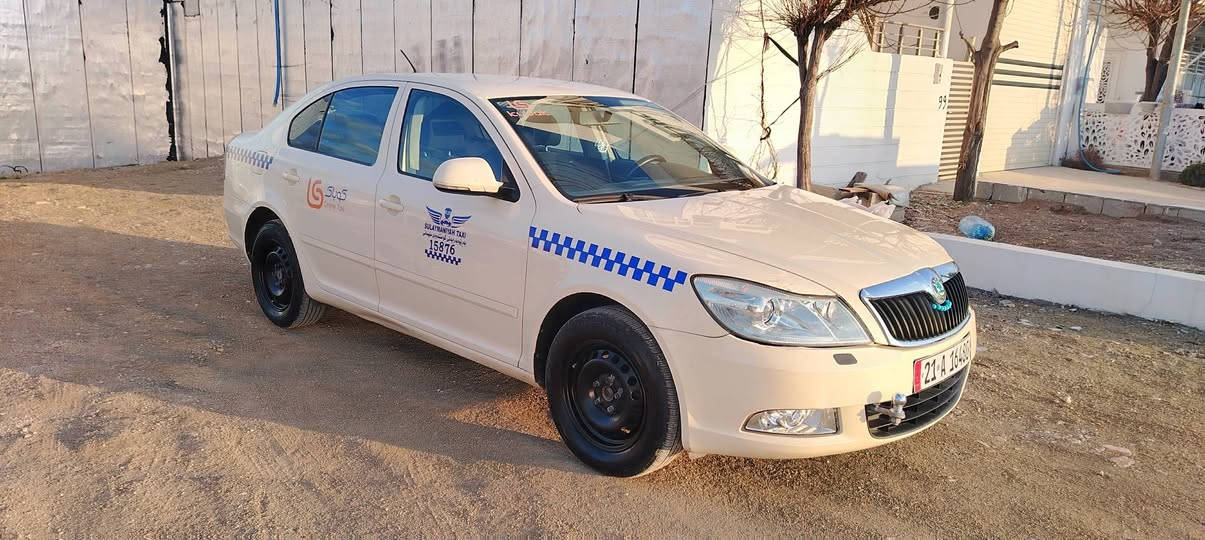 بؤ فرؤشتن
شكؤدا ٢٠١٣

مه كينه ي ١٦ي بيلاد

سه ياره يه كي هه تا بليي مه زبووته

هه موو كياني به شه رت

كير عاديه

به شه رتي ئه وه ي ١٠ هه زار مه سره في تيابوو ١٠٠ دؤلارت بؤ ئه برم

تا ٢٠٢٩ تازه يه به ناوي خؤمه وه يه 

يه ك به له كارتو هه نديك ورده ي هه يه

جوارتايه ي تازه ي له سه ره تازه به ستوومه

سه ياره ي مالي خؤمه هي مه عره ز نيه

سعري ١٠٢ معامه له
***********
