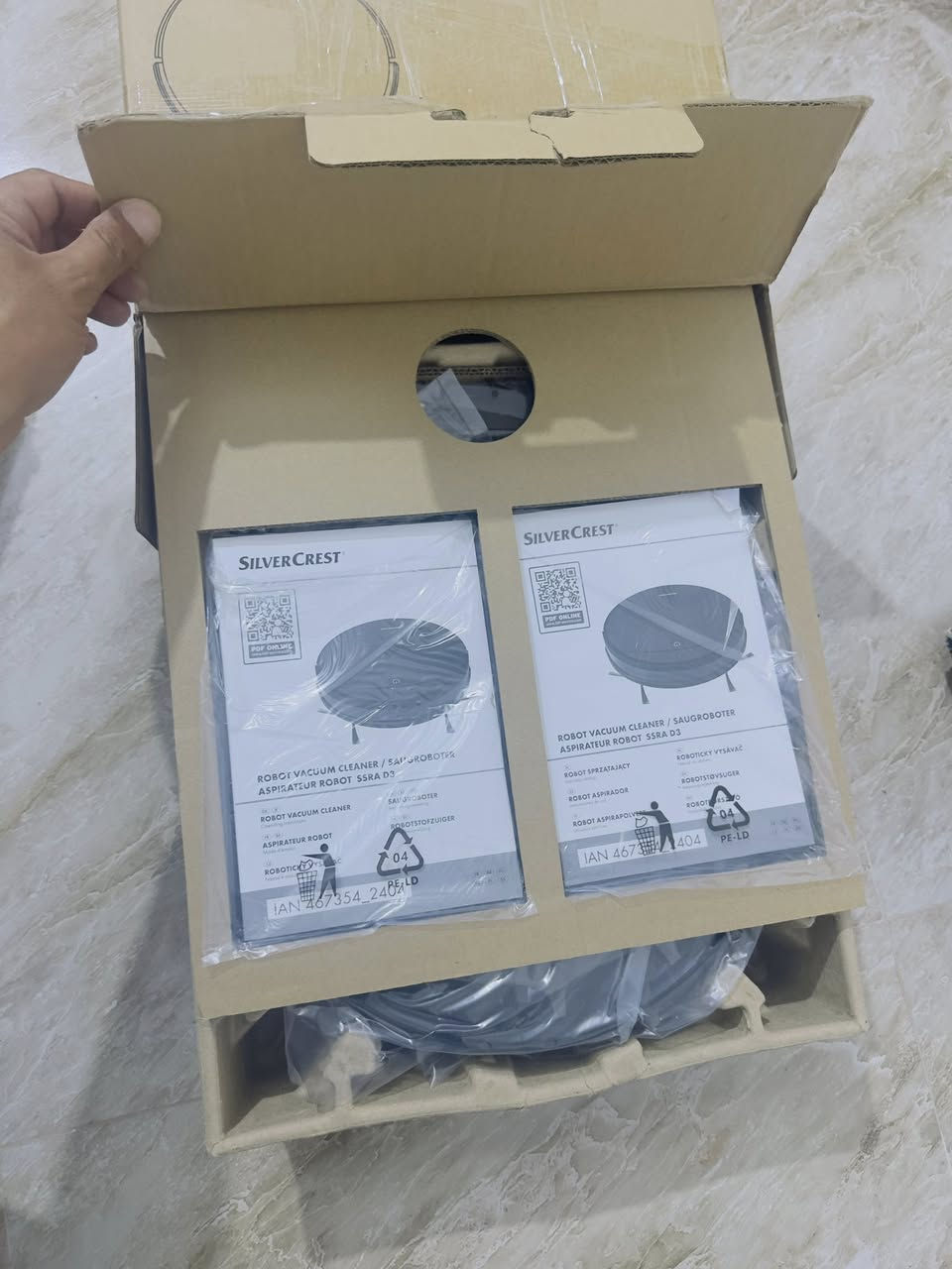 روبوت مكنسة سيلفر كرست ألماني جديد غير نستخدم
السعر ٥٠ الف


**إذا كنت صاحب هذا الإعلان وتريد حذفه لأي سبب، رجاءا أرسل رسالة إلى الدعم الفني**