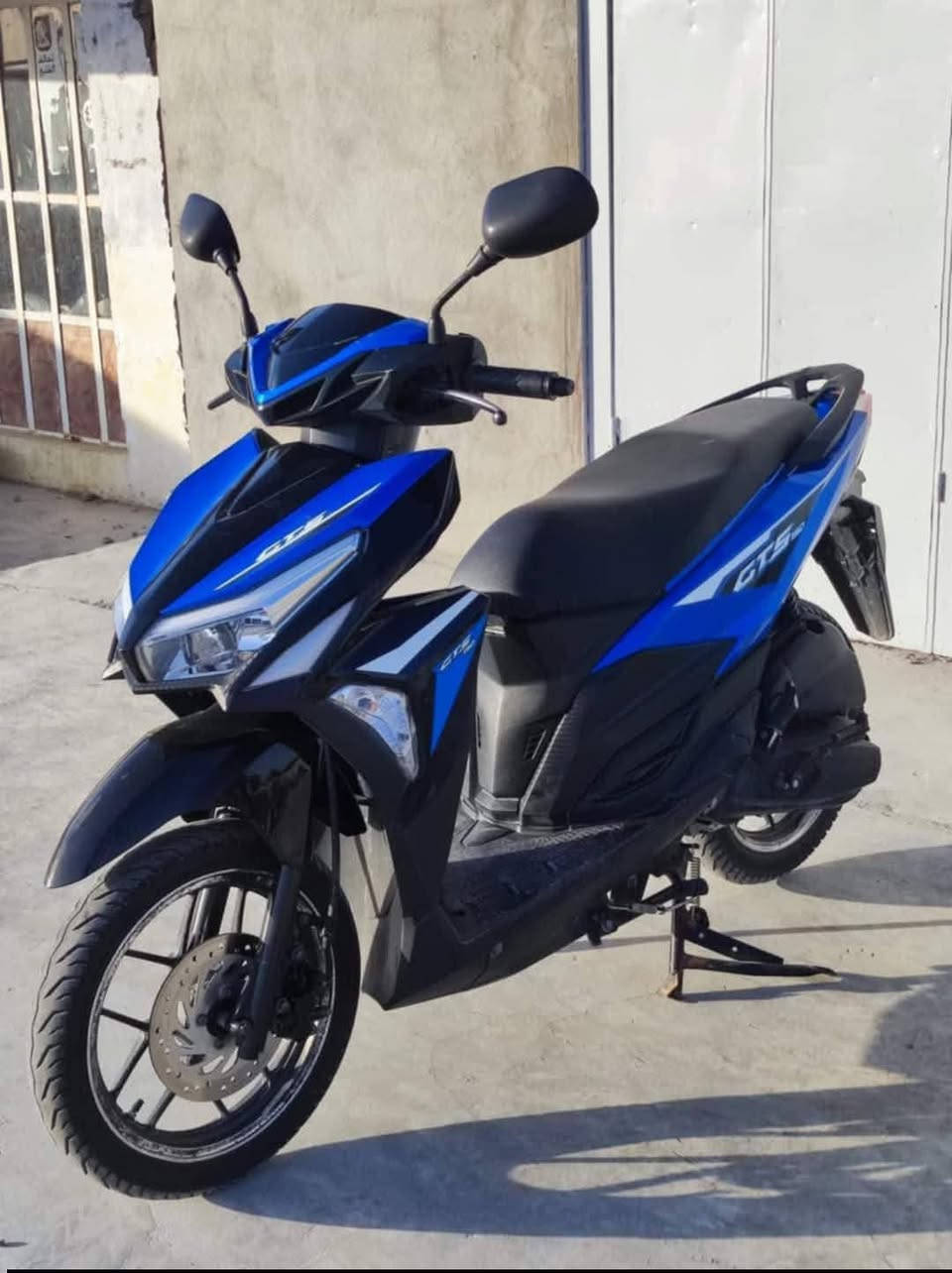 للبيع هوندا Gts
موديل 24 
دراجه حلوه ونضيفه 
سعر 550 وبي مجال 
***********
