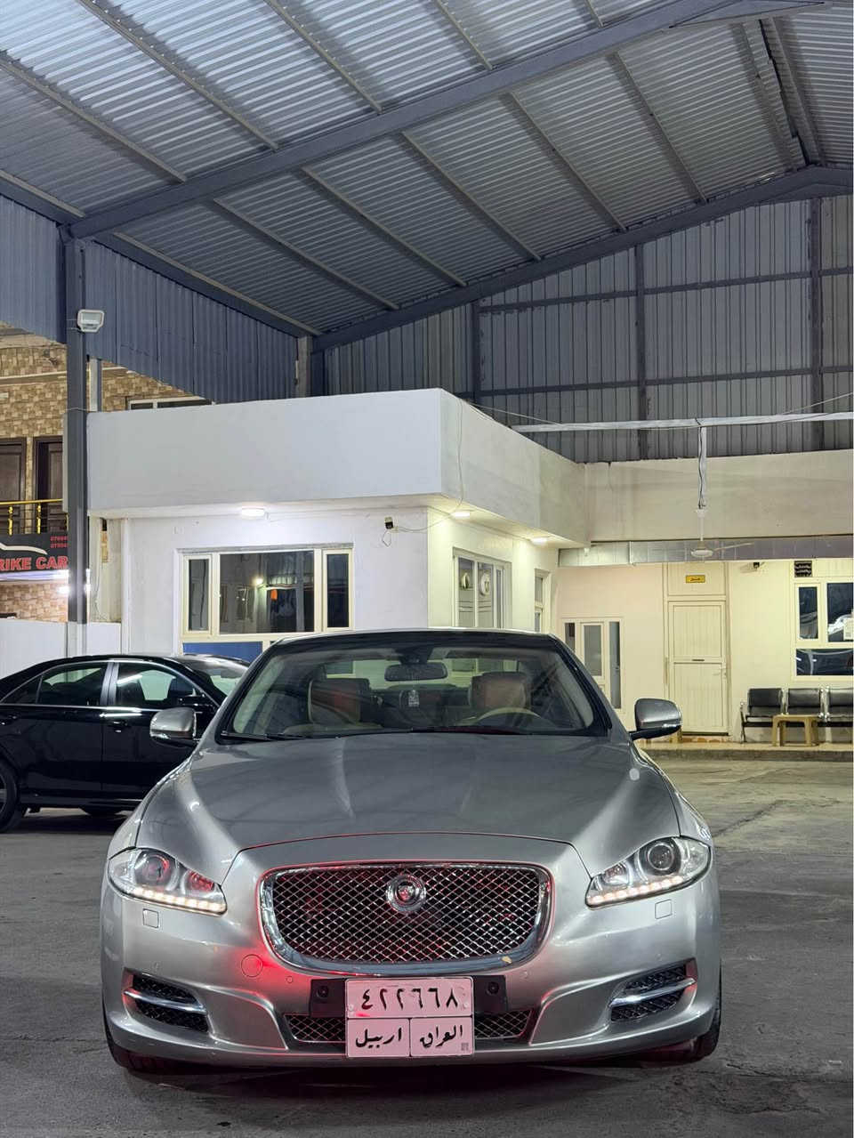 Jaguar XJL موديل 2013 سياره سفر شركه سردار سياره ثنين سويج ضمان دولي سياره بدون صبخ بشرط و كير و محرك بشرط محرك مرغوب اربعه سلندر سياره ماشيه 80 يعني سياره سفر و مكفوله من كل شي سياره موسفات فول فول لارج بانوراما شاشه كبير كوشن جلد هيتر تبريد مساج خزن ستيرن هيتر سياره  فتل كاميره و داتاشو رادار امامي رادار خلفي مرايه رادار يعني سياره فول موسفات من اخير عليها غرامات 5 ورقه ينزل من سعر سعر سياره 125 و بيها محال *********** دهوك, العراق
