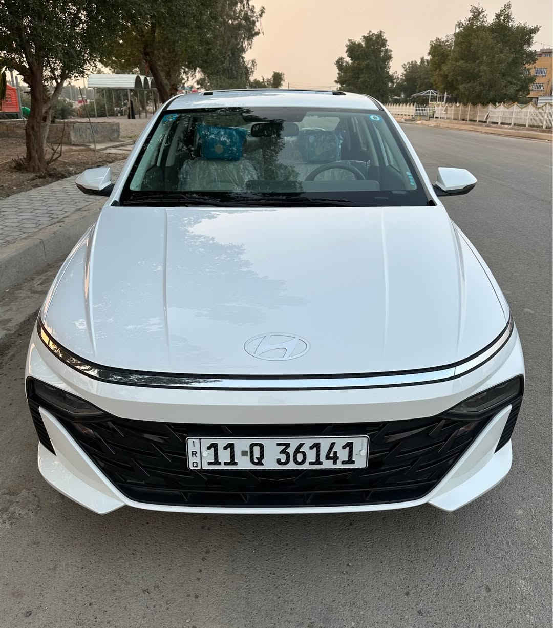 هونداي اكسنت خليجي موديل 2024 
ماشية 10000 كم رقم بغداد ب اسمي 
السيارة بعدها بالضمان وبحالة الوكالة وبيها سونار  موجود بالصور  جزء جداً بسيط بالدعامية  صار بي شخط وصبغتة 
السعر 147 ورقة  رقمي *********** بغداد, العراق
