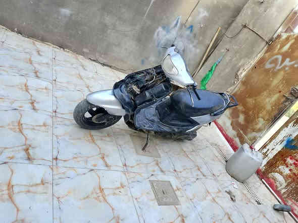 اكزز شغاله للبيع ب 200 وبيها مجال ***********
