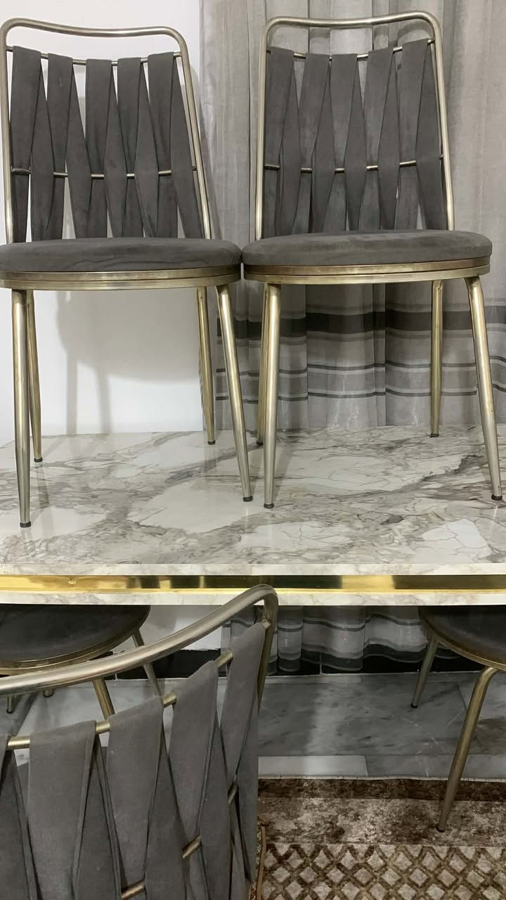 #بيع_مستعجل📌👇🏻
ميز و(٦) كراسي للبيع مثل الصور💯
العنوان #بغداد_حي_الجهاد📍للمزيد مراسلتي✅👍


**إذا كنت صاحب هذا الإعلان وتريد حذفه لأي سبب، رجاءا أرسل رسالة إلى الدعم الفني**