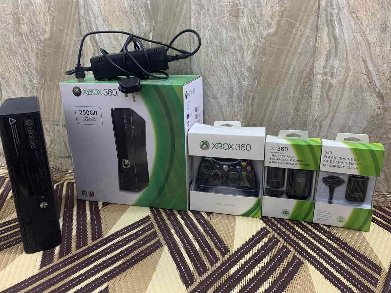 اكسبوكس ٣٦٠
ملحقاته كاملة ونظيف
وياه يدة وايرليس اصلية وبطاريات ٣
هارد 500gb اعلى من الموجود بالسوق
العاب منزل عليه ٦٠ لعبة قوية وبيه مساحة بعد

بيه امكانية تشغيل العاب الاكسبوكس القديم مثل black وغيرها

١٠٠ الف قفل
بغداد مدينة الصدر
***********
