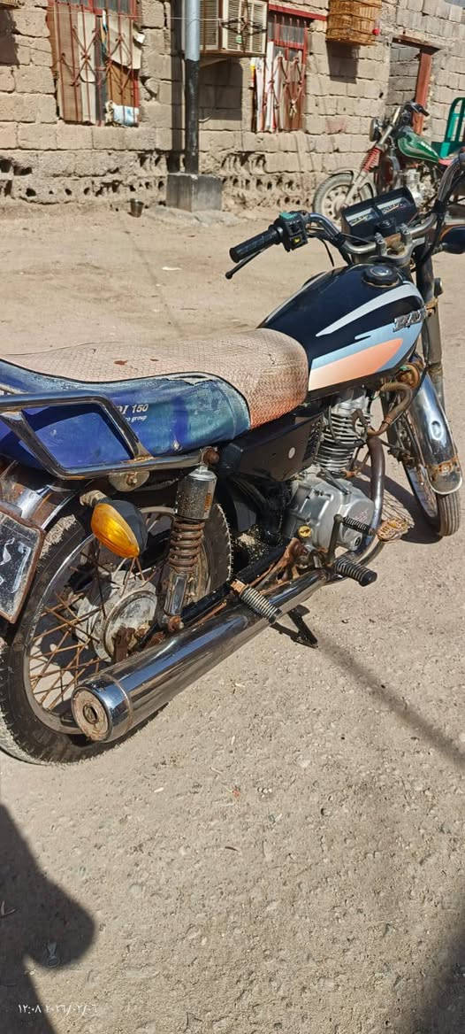 دراجه نوع بارت رقم اسود مديل 2009
السعر 800 مكان البصره شط العرب
*********** الاتصال
