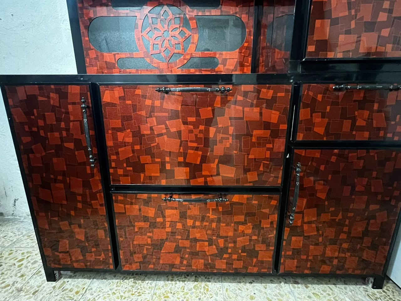 كاونتر نضيف 3قطع سعر 250 مكان زعفرانيه للاستفسار ***********
