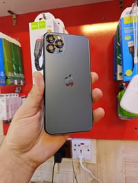 ايفون ١١ برو ماكس • ٢٥٦ جيجا • بطارية ٩٣٪ مستبدلة