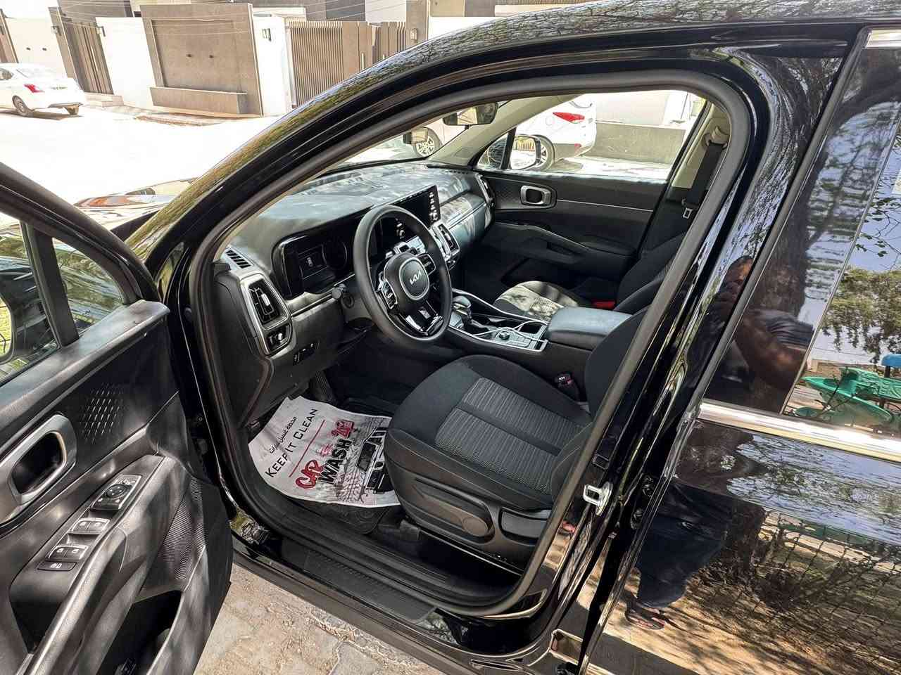 2023 منفيس بسم شركه 7 راكب حادث بنيد صبغ فقط ودعاميه نفس اللون شواصي لغود كفاله وع فحص 
رادار امامي خلفي جانبي تحكمات 5 وضعيات قياده وبعد هواي مواصفات 
السعر 210 
***********
