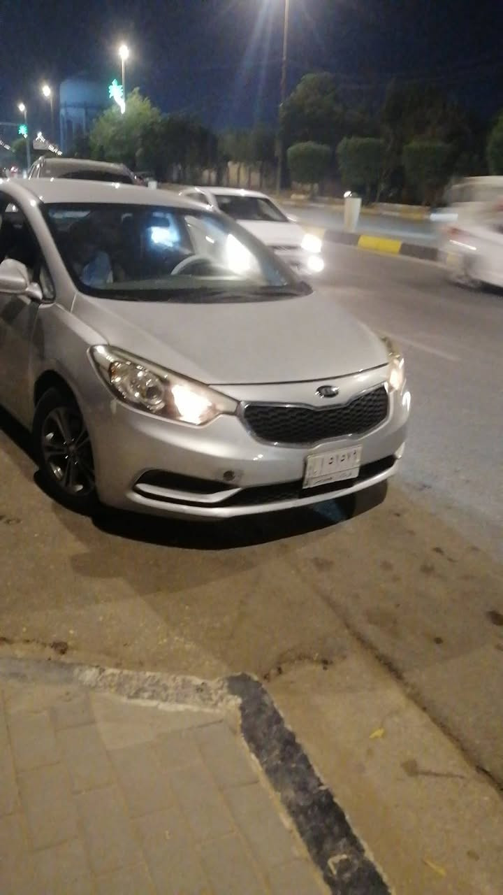 سلام عليكم سيراتو مديل 16 بيه تلهث قطع صبغ مكينة كير كفالة سياره جاهزه نقص مابيه مكاني كربلاء السعر 105 بيه مجال ***********
