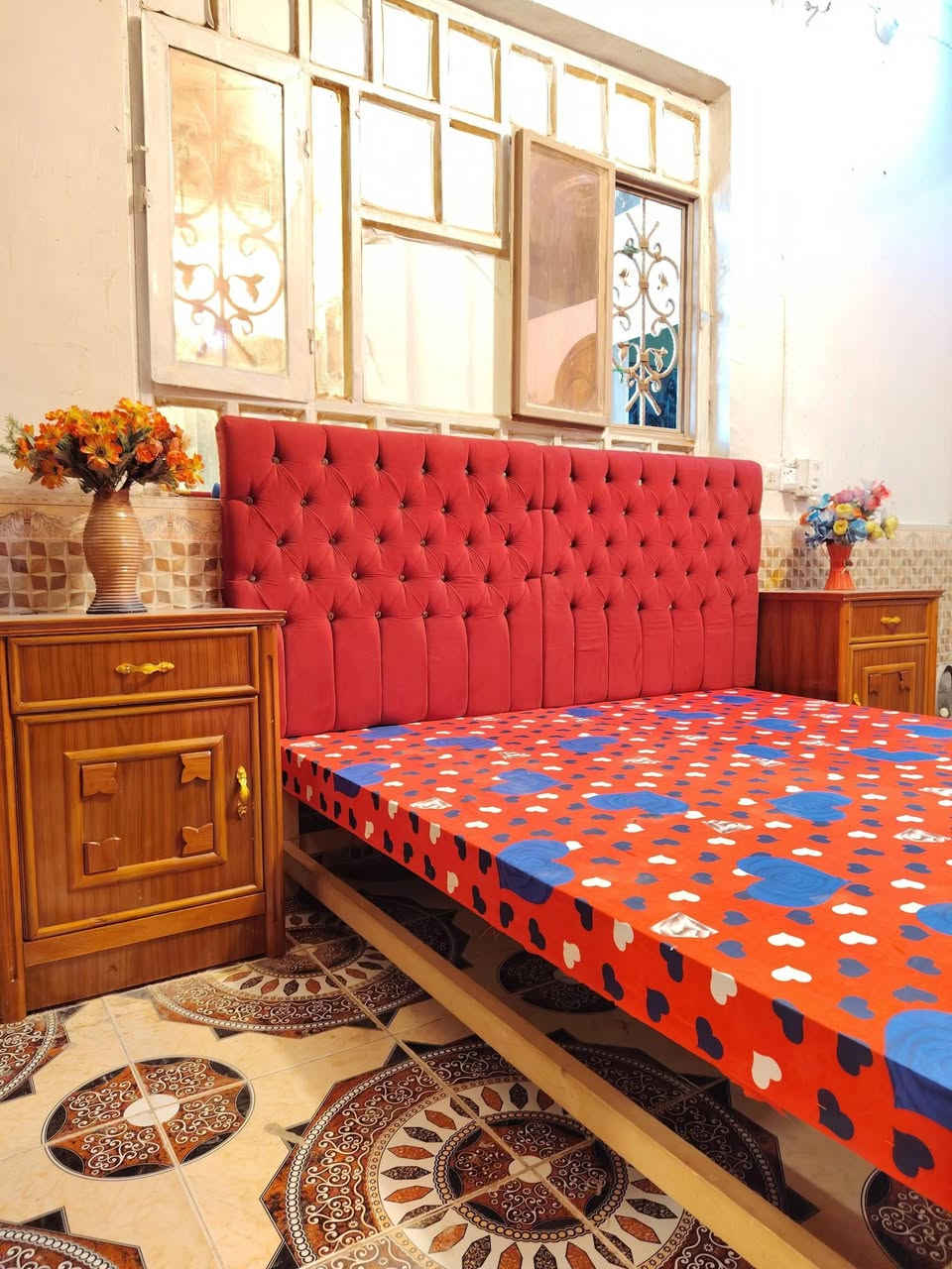 اللهم صل على محمد وآل محمد... غرفة اخشاب صاج تسكام درجه أولى داخل وخارج صاج ثقيل خمسه ملم موديل راقي ام السته طابقين صاج عراقي مستخدم اخت الجديدة جربايه دوشمه نضام تركي ضخامه وتسكام ثقيل زاويه كنتوريه ملحق بارتفاع الكنتور دوشمه وترتيب ضهر جرجوبه براغي ملحقات كامله مع شازلون أيضا تسكام للبيع الديوانيه اتصال ***********
