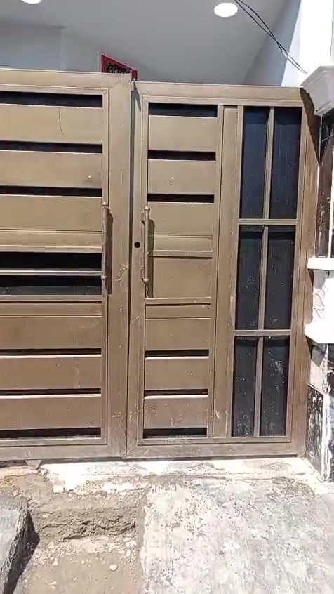 مشتمل للبيع مساحة 100 حديث طابو صرف كاطون الرحمة منطقة ال 13000. السعر 70  للاتصال‏‪***********‬‏
