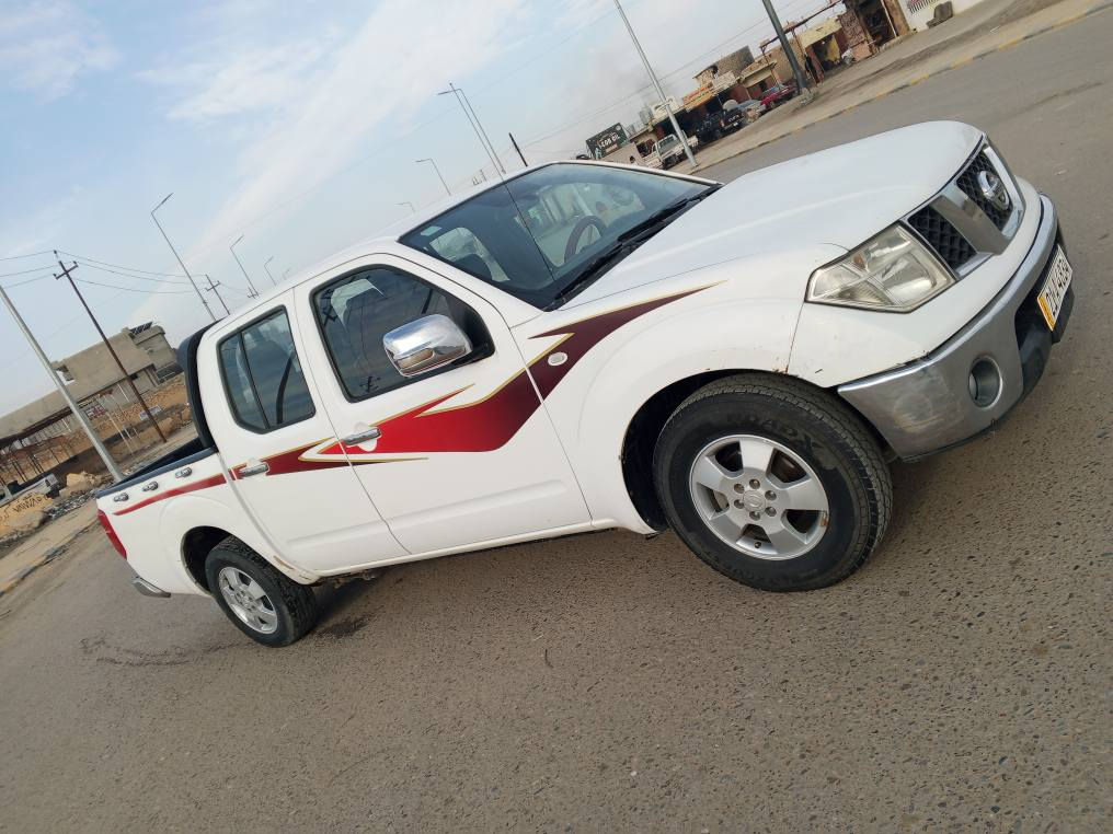 سلام عليكم بكم نيسان نيفاره 
2009صبغ قطعتين بدون دوخل
محرك بلادي شرط مومفتوح 
رقم السليمانية دولي سنويه 29
سياره جديدها محرك كير صدر تخم تايرات جديد تبريد ثلج يرهم مراوس حسب القناعه اتصال ***********
مكلف بل النشر تكريت, صلاح الدين
