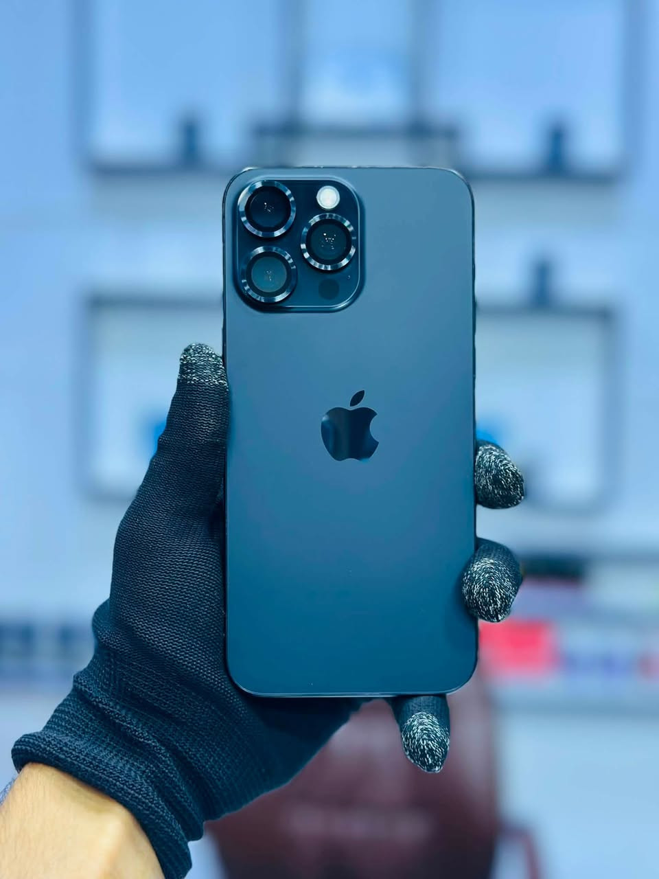 السلام عليكم متوفر:
♠️آيفون 15 Pro Max نسخة دبل سيم كارت(خطين) ذاكرة 256 بطارية 88 الجهاز مستبدل فقط شاشة أصلية ملحقات كاملة✔️.

☑️***********☑️

☑️مركز سفن فون للهواتف النقالة☑️
