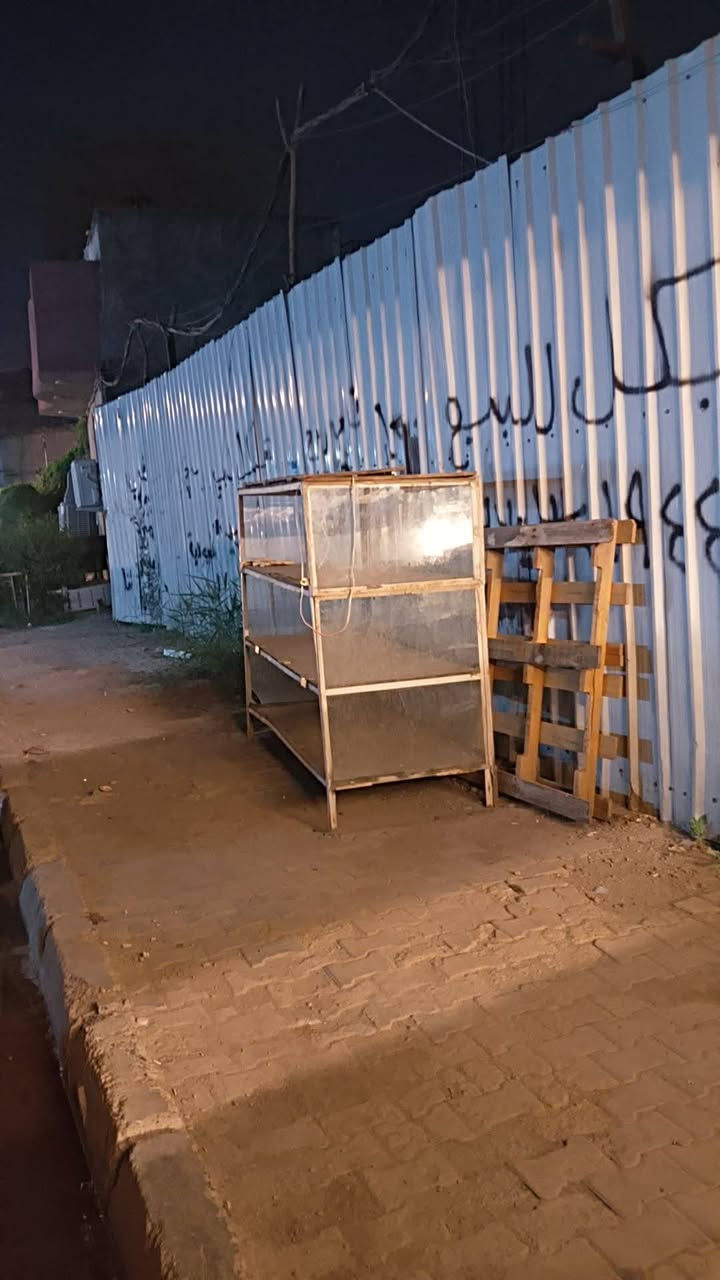 السلام عليكم
غراض فرن كامله

للبيع 

عجانه فرن خماره 

طاوليات ميوزه العرض 

باترينات بطل خماره 

مجمدات 2

مبرده 

العنوان بغداد 

غير متواجد على فيس 

رقم الهاتف ***********
