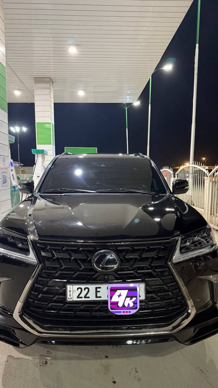 سلام عليكم !!!
للبيع لكزز فئه الكورو موديل السياره ٢٠٢١ 
ماشيه ١٣٥ ك 
رقم شمالي بسمي شخصيا 
تضليل الزجاج  بالسنويه مو باج 
السياره جديده ونظيفه 
بيها فقط جاملغ امامي مبدل اصلي وخشم بنيد كارت بارد 
مكاني بابل الحله 
هـ *********** واتساب موجود 
***********
