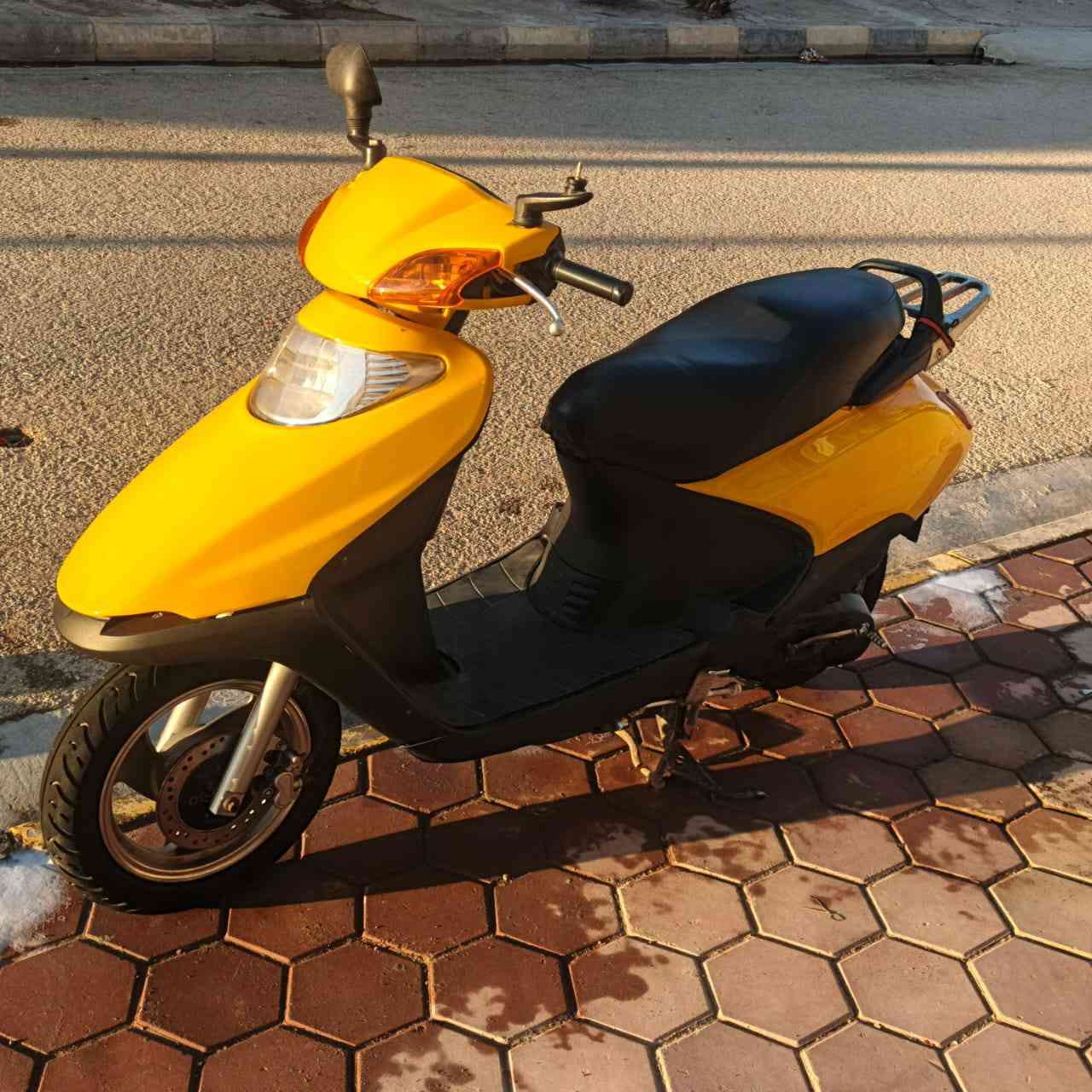 سلام عليكم سبيسي ياباني مكينه ما مفتوحه سعر 700 وبيه مجال رقم الهاتف *********** مكاني كوت الزهراء
