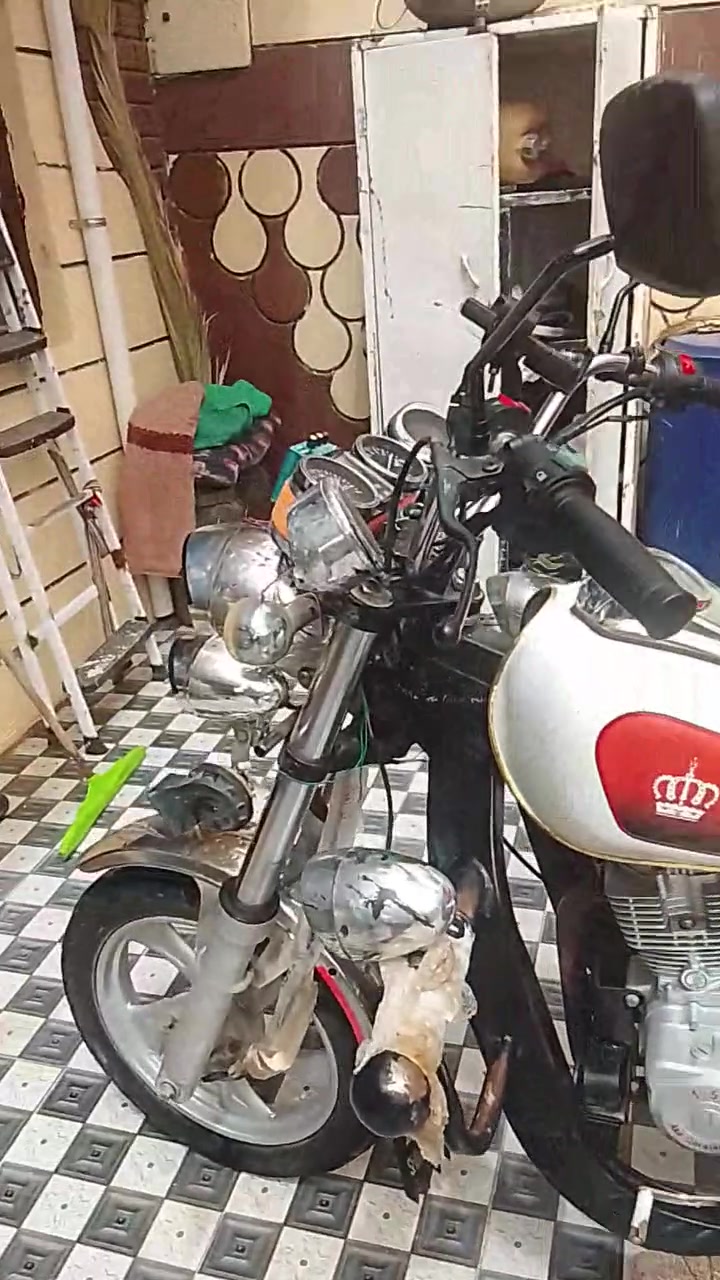 سلام عليكم ستوته رقم وسنويه للبيع موديل 22 بيها شوي تكحيلات ستوته خير من الله لا تنقيص ولا تبخير محرك ما مفتوح وما ممدوده عليه سبانه وعندي مكاتبه ويا ابو الستوته الشتريتها منه تحويل شوكت ما اريد السعر 2750وبيها مجال لشراي


**إذا كنت صاحب هذا الإعلان وتريد حذفه لأي سبب، رجاءا أرسل رسالة إلى الدعم الفني**