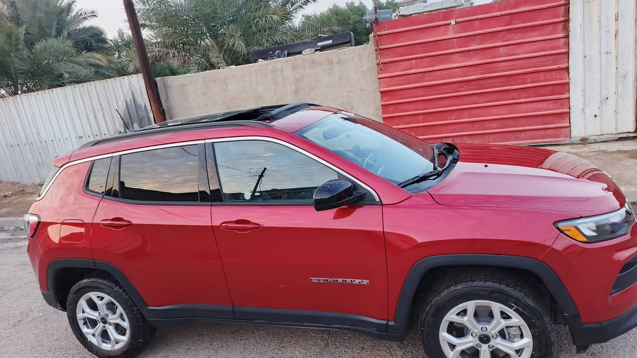 جيب كومباس موديل 2025ماشية 3800مايل المواصفات فول موجودة مع الصور دخول جديد بعده ممرقمة السعر 175 $  رقم الهاتف *********** بغداد المشتل
