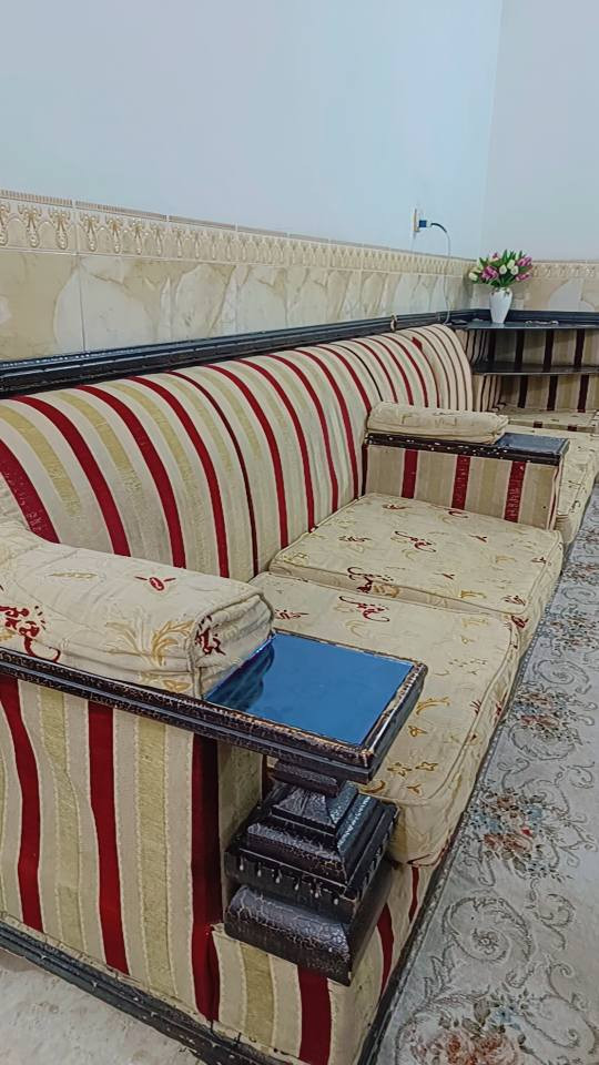 للبيع تخم ٨ مقاعد وزاوية
بسعر مناسب جداً.. مع مكينة خياطة

للاستفسار ‏‪***********‬‏
