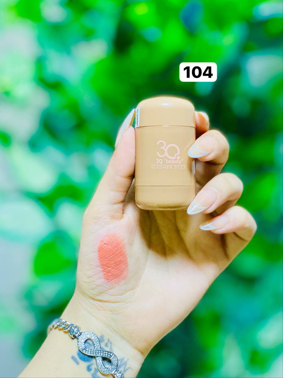 🔥 الإضافة الأجمل لمكياجج اليومي! 🔥
✨ BLUSHER STICK من ماركة 3Q Beauty ✨
 💖 سهل الدمج: يندمج ويا البشرة بسلاسة وبدون أي تكتل.
 ✨ لمعة صحية: ينطي خدوودج نضارة ومظهر حيوي وصحي وميترك أي أثر مزعج.
 ⏳ ثباتية خيالية: مو بس هيج!🫣 ثباتيته عالية جداً ويبقى وياج ثابت ومحافظ على جماله طول اليوم.
 🎨 تنوع يلوق الج: متوفر بـ 6 درجات تجنن تناسب كل ألوان 
البشرة.
#للحجز_والاستفسار_دايركت
#ستوريات + #بوست


**إذا كنت صاحب هذا الإعلان وتريد حذفه لأي سبب، رجاءا أرسل رسالة إلى الدعم الفني**