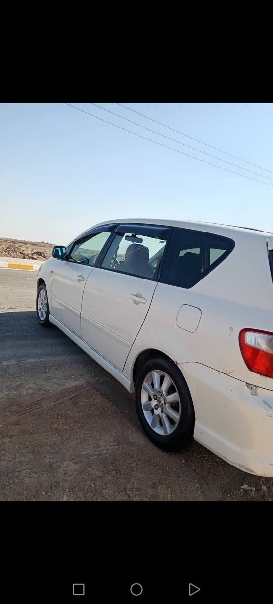 السلام عليكم ابصم للبيع السنويه 26 تخم تاير غرفه نضيفه كلش كفاله مكينه وكير  السياره كفاله  تبريد ثلج
العنوان ديوانيه غماس    السعر115
***********
