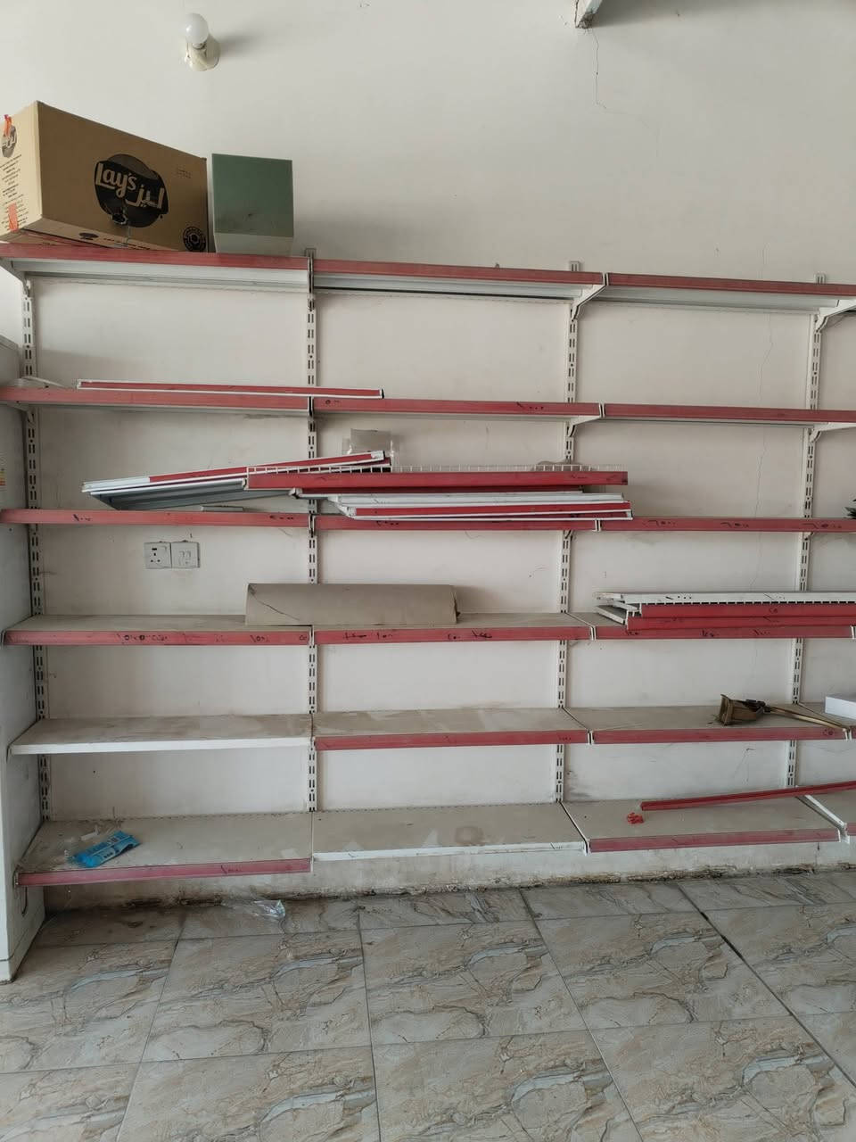 السلام عليكم
للبيع
رفوف جدارية الي بالصورة ١٤ متر بارتفاع ٧ رفوف ونوعية ممتازة حديد درجة أولى وعرض الرف ٩٠ سنتم
رفوف وسطية ٧ خانات كل خانة ٥ رفوف بعرض ١٢٠ سنتم
موجودين بغداد المحمودية ناحية الرشيد
الي مهتم بالشراء يراسلني على الماسنجر اعطيه التفاصيل والسعر مناسب جدا


**إذا كنت صاحب هذا الإعلان وتريد حذفه لأي سبب، رجاءا أرسل رسالة إلى الدعم الفني**