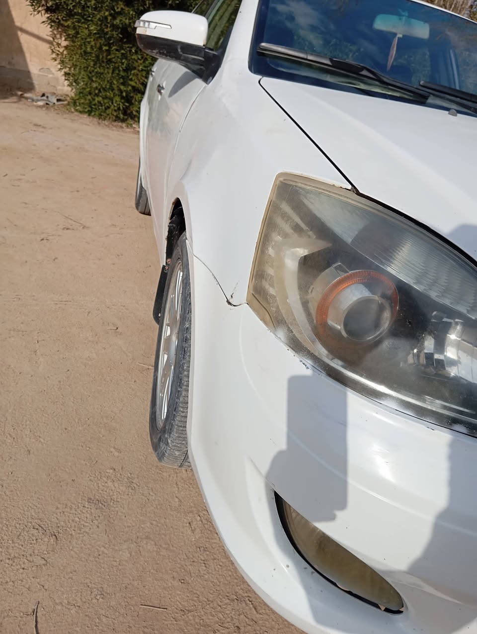 جيلي موبل للبيع موديل 2013 تبريد ثلج 🥶 نضافه فول رقم بابل بسمي لايت زينون  بيهه رشات صبغ بسيطه السعر 48 وبيهه مجال مكان ديوانيه عفك للاستفسار ***********
