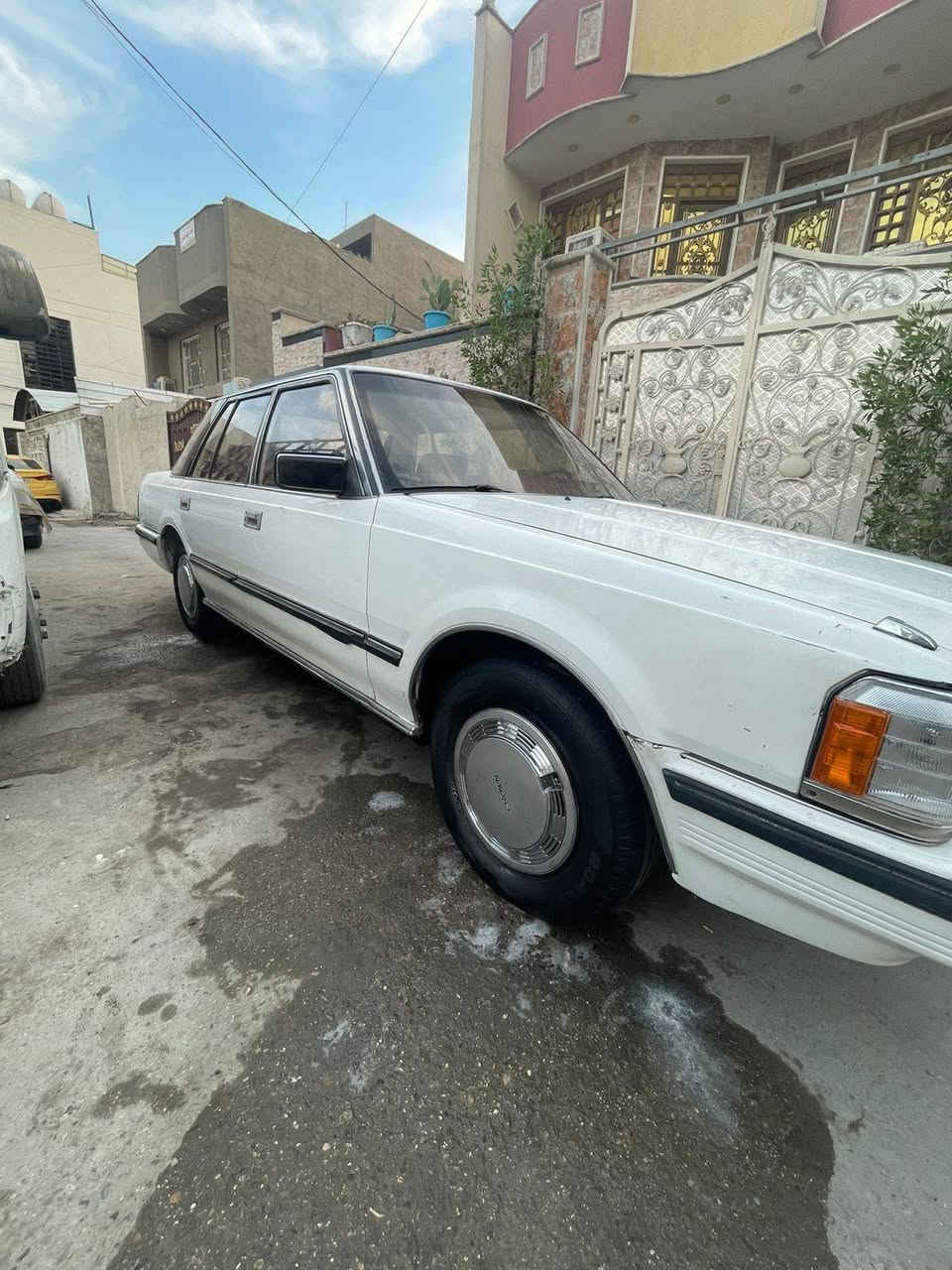 سلام عليكم سوبر ٨٤ لبيع محرك كير بلادي بيه جاملغ صبغ دواخل بلادي تخم تاير صدر مامي خلفي جديد رقم بغداد انكليزي شرط تحويل سعر ٦٠ مكان بغداد الحبيبه رقم الهاتف ***********
