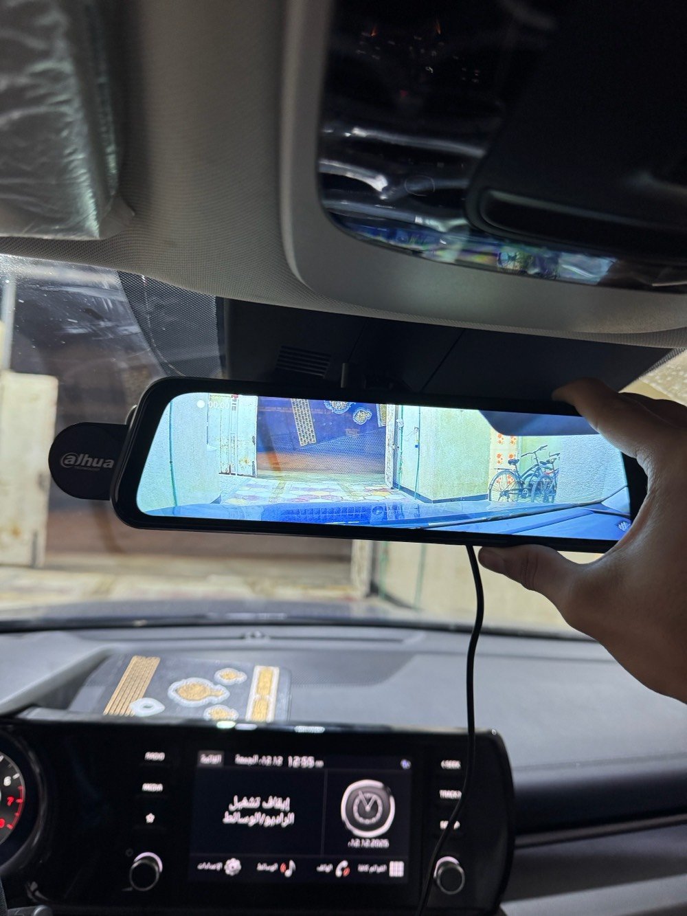 كامرة داش كام لسيارات 
مواصفاتها
تطبيق محمول
موقع Gbs
حفظ الفيديو
كامرة رجوع
كامرة خلفية وامامية
نظام صوت
G سنسر
باركنك سيرفس
تصوير 4k/2k
وبيهة هواي موصفات
ماركة دهور 
كامرة جديدة استعمال قليل 
مايجي وياها رام خزن
تنحط على مراية السيارة 
ولازم واحد اختصاص يشدها 
والسعر 100  الف 
الموقع ابو الخصيب مهيجران
للاستفسار ***********