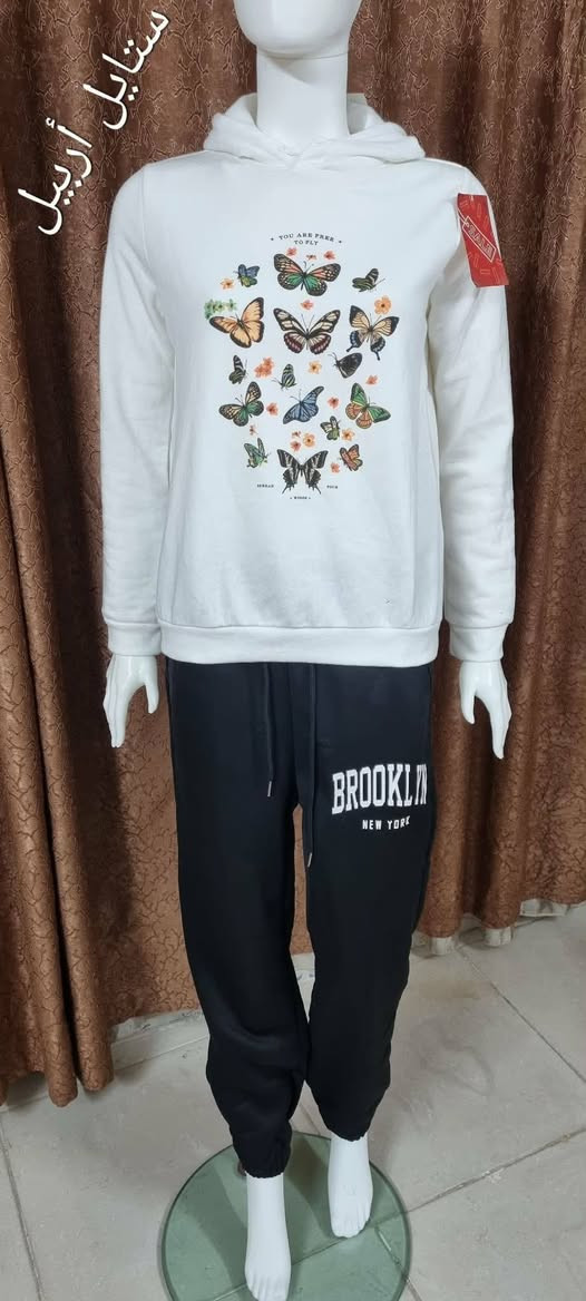 السلام عليكم
تصفية مشروع الله يرضى عليكم بلا كسران بالحلال 
١٠ سويتر 
٧ قطع قياس خاص كبير 
شي ان شتوي ٢٣ 
١٥ صيفي 
٢ قماصل شتوي ثخين 
 ٢٥  قطعة جيك بوينت ..
المجموع ( تقرييا ) ٨٠ قطعة او اكثر 

كله جديد مو باله اغلبه بعده ليبل اصلا 
الي يدفع اكثر من 250 الف بالعافية علية شايف عليهن كل الخير ان شاء الله 
يعني تطلع القطعة عليك تقريبا ب 3000 دينار  .. وين اكو هيج شي .. للعلم بس قطع الجيك بوينت سعرهم اغلى من 250 الف اهل الاختصاص يعرفون القصد 
وتذكر قول الله سبحانة وتعالى ( ولا تبخسوا الناس اشيائهم )
صدق الله العظيم 
لا تكسر بالحلال حتى لا ادعي عليك بصلاتي وانت براحتك بعد 
العنوان : ( اربيل )
يوجد توصيل داخل اربيل

ملاحظة : هاي الصور اثناء العرض بالمشروع بيهن الي بعته وبيهم بعده واكو ما مصوره بعدني


**إذا كنت صاحب هذا الإعلان وتريد حذفه لأي سبب، رجاءا أرسل رسالة إلى الدعم الفني**