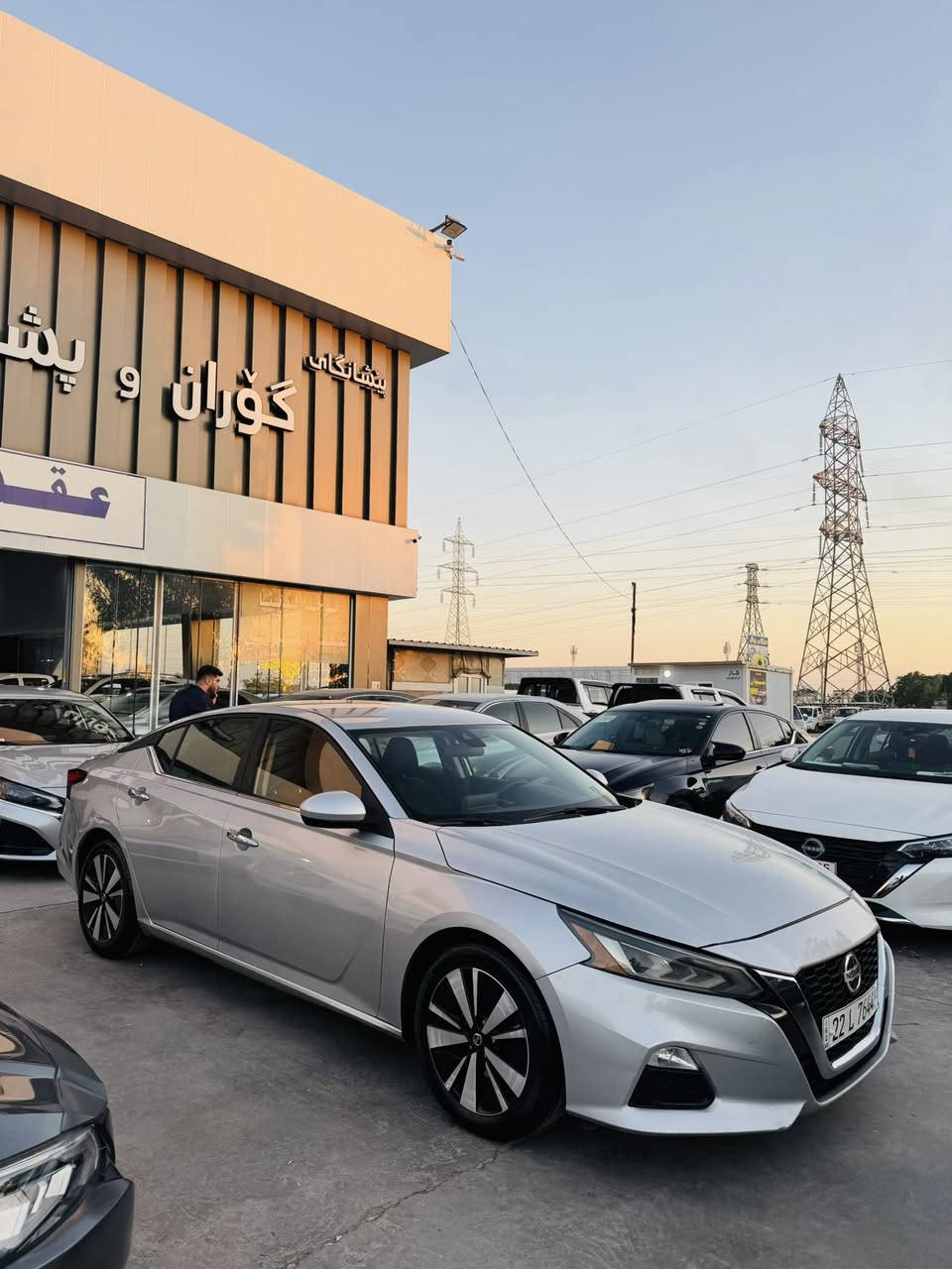 السلام وعليكم
Nissan Altima 2022 SV
بيها فقط بابين صبغ مع حالوب بسيط فقط بالسونار يطلع
رقم اربيل تحويل ثاني يوم
ماشيه ٩٠ الف
السعر ١٤٥ وبيها مجال بسيط حك الجيه
عنوان قضاء كلار

***********
