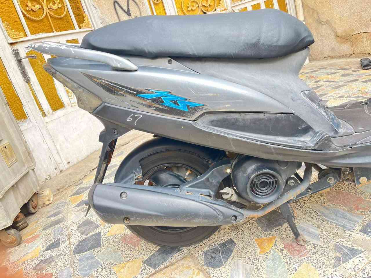 السلام عليكم دراجه ماكس للبيع دراجه كل نقص ما بيها بلاديه 49 مكان بغداد حي النصر السعر 600 الرقم ***********
